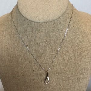 ‼️final must bundle ‼️Silvertone Necklace